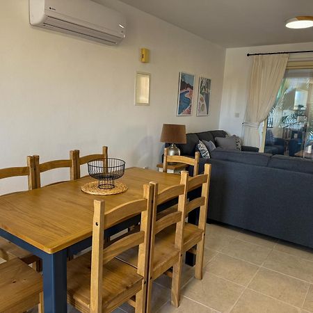 Royal-Seacrest Oasis, Pool-Side Lejlighed Paphos Eksteriør billede
